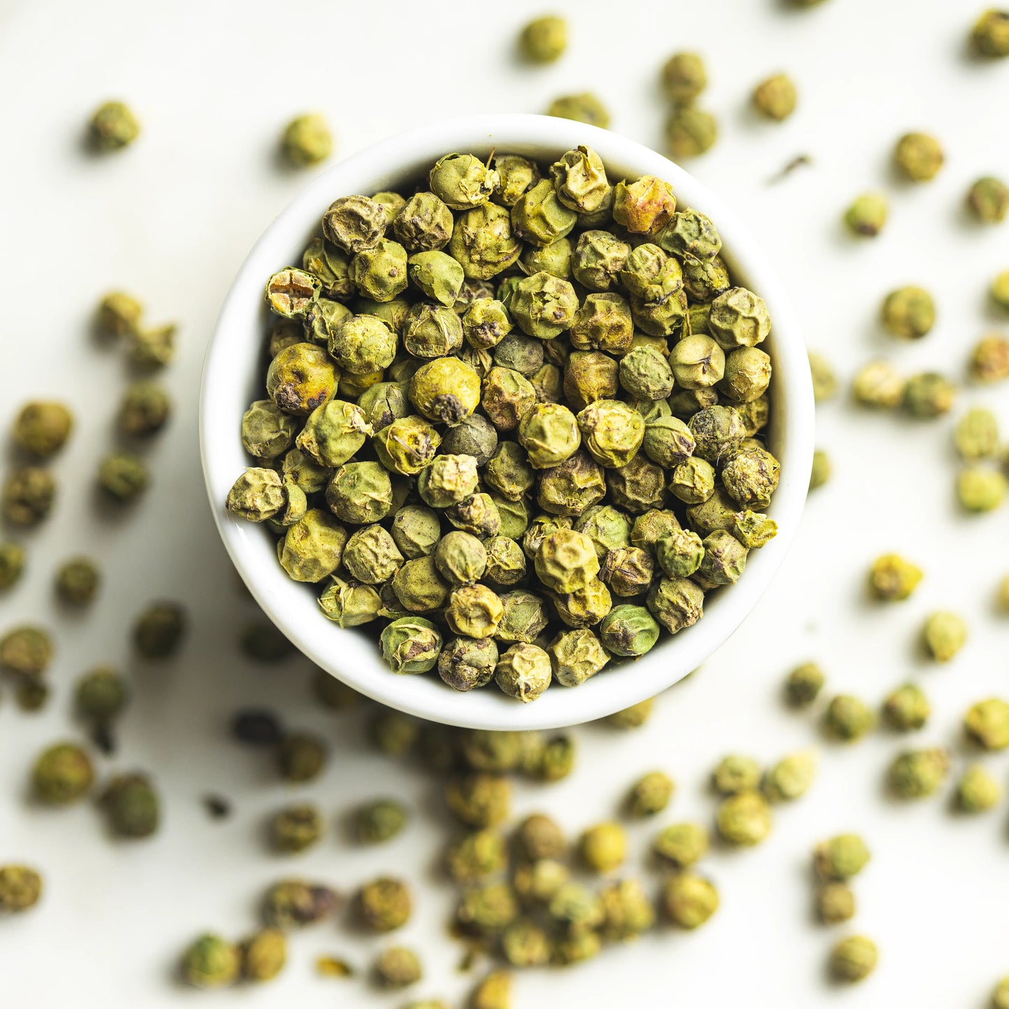 Green_pepper_whole_green_peppercorns_2